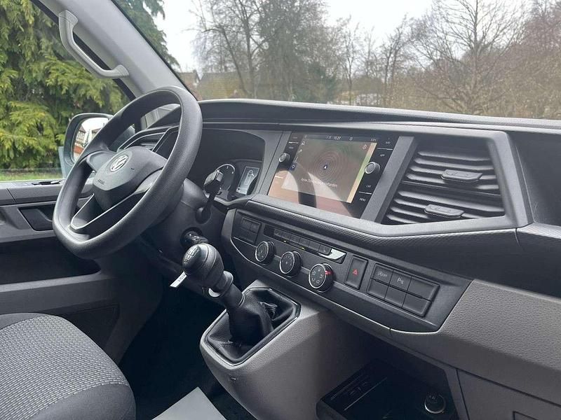 Gebraucht VW Transporter 110 PS (80 kW) 2020 Reflexsilber Van