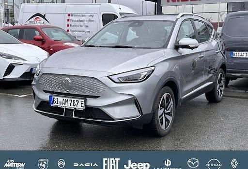 Silber Gebraucht 2021 MG ZS Comfort Limousine | 23.990 € - Bild 1/4