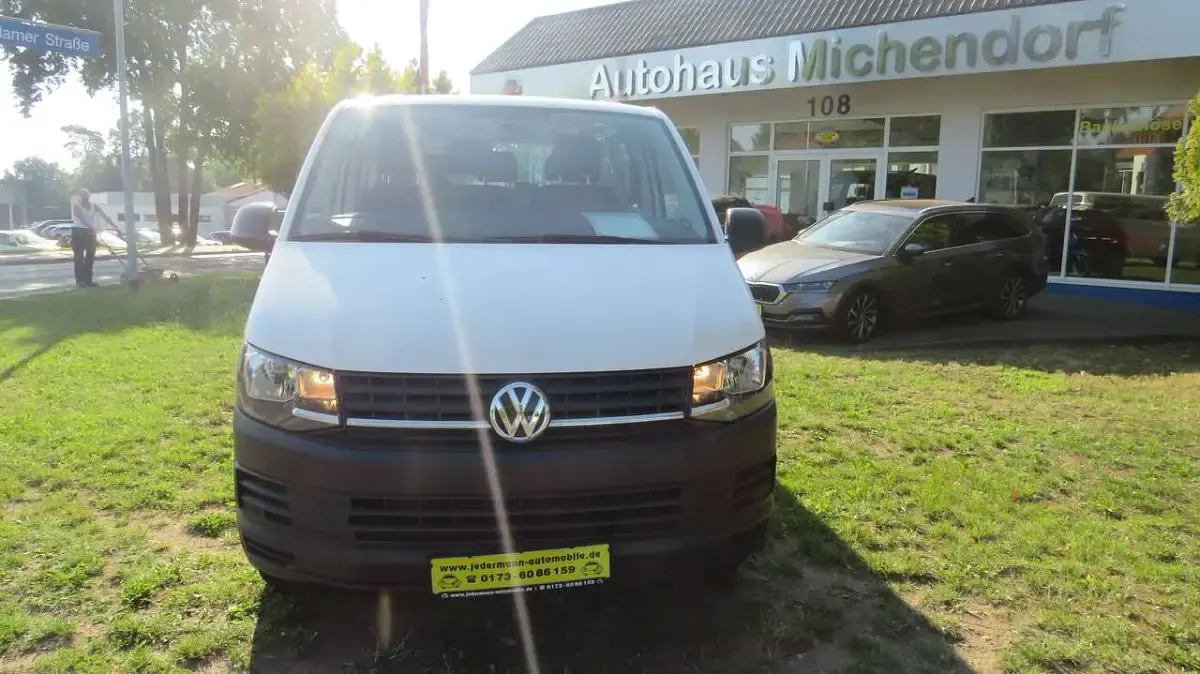 Gebraucht VW Caravelle 150 PS (110 kW) 2017 Candyweiß Van