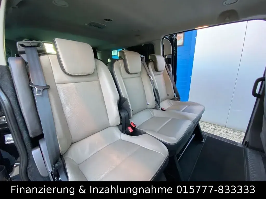 Gebraucht Ford Tourneo Titanium 170 PS (125 kW) 2016 Schwarz Van / Kleinbus