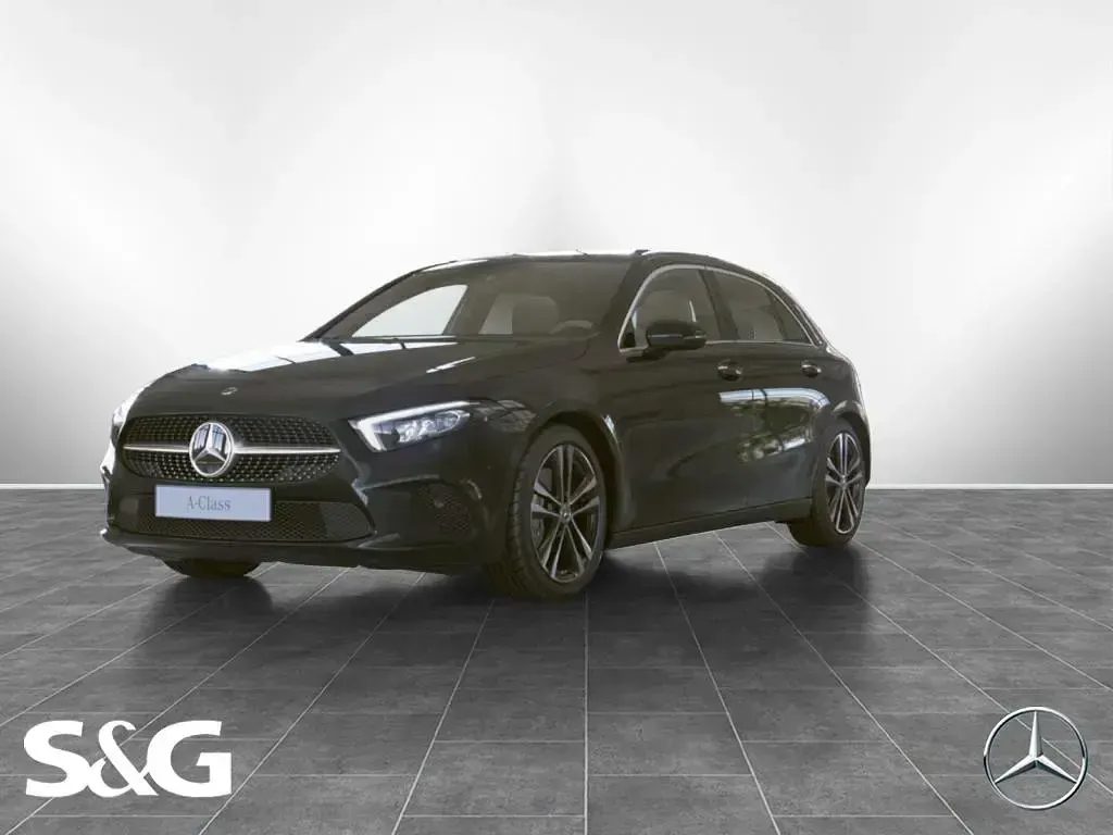 Gebraucht Mercedes A200 AMG Edition 1 163 PS (119 kW) 2020 Limousine