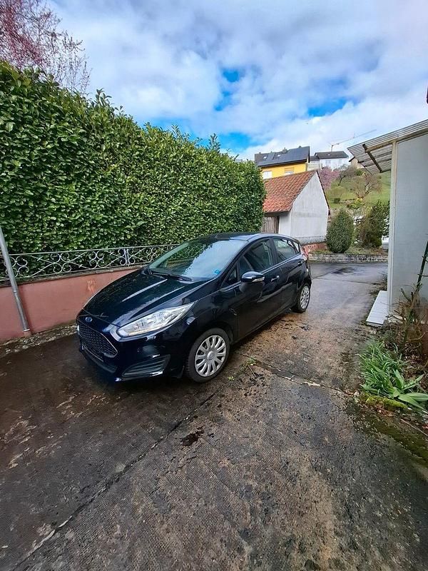 Gebraucht Ford Fiesta SYNC Edition 101 PS (74 kW) 2016 Schwarz Kleinwagen