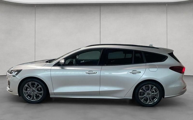 Gebraucht Ford Focus ST-Line X 155 PS (114 kW) 2024 Silber Kombi