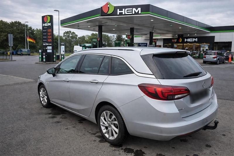 Gebraucht Opel Astra 130 PS (95 kW) 2022 Grau Kombi