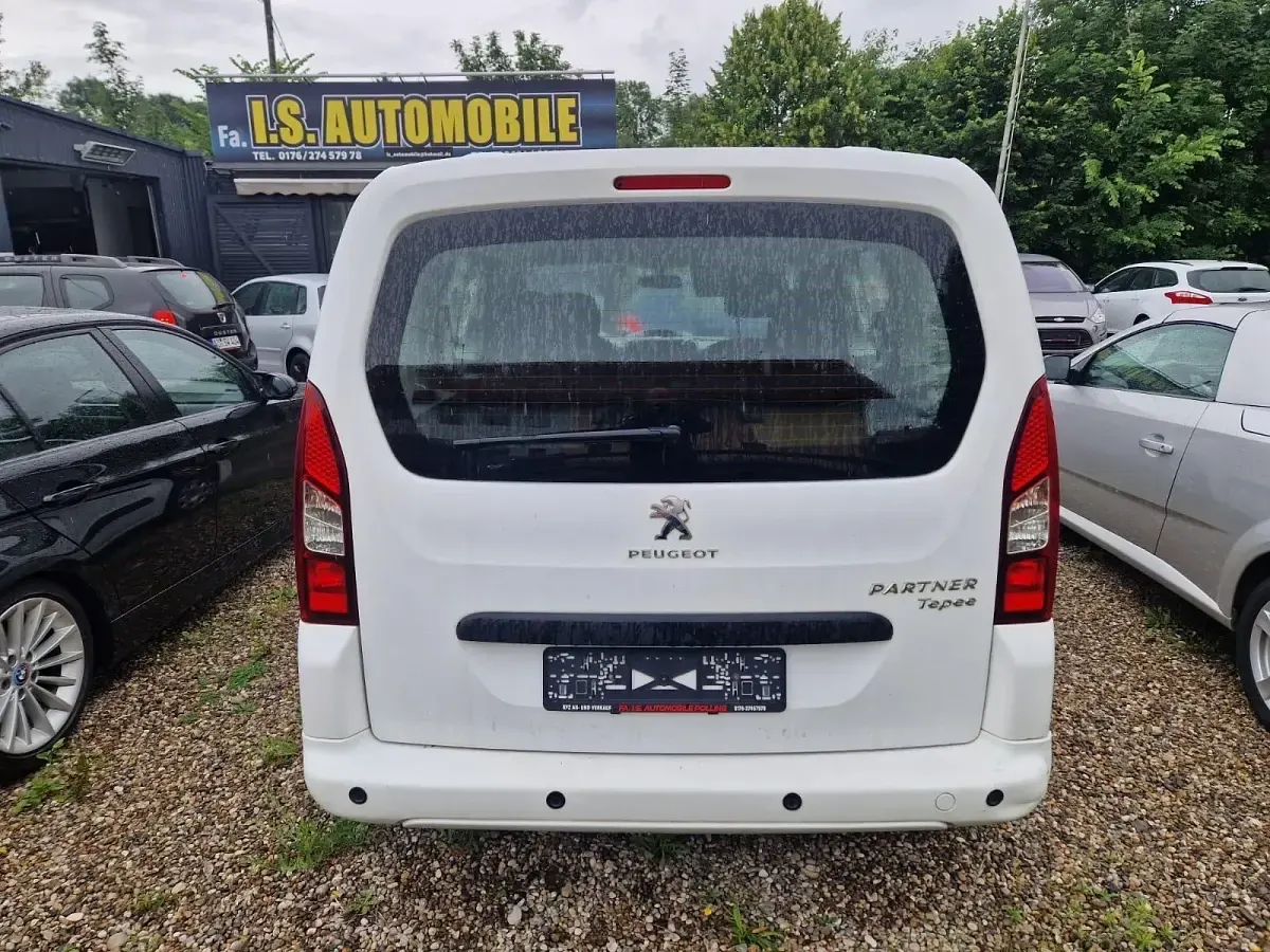 Gebraucht Peugeot Partner 99 PS (72 kW) 2018 Van / Kleinbus