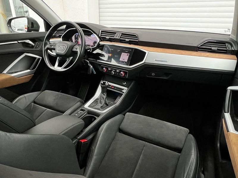 Gebraucht Audi Q3 Sport 150 PS (110 kW) 2021 Chronosgrau SUV