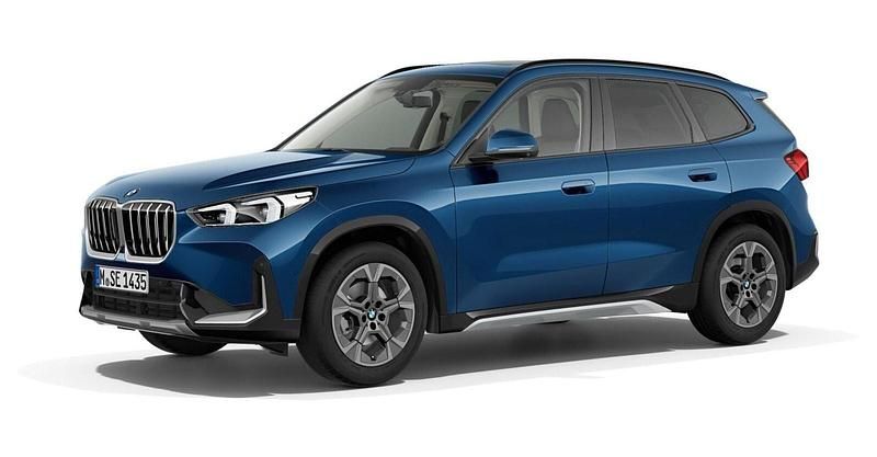 Blau Gebraucht 2025 BMW X1 Comfort Edition SUV | 45.685 € (Superpreis) - Bild 1/4