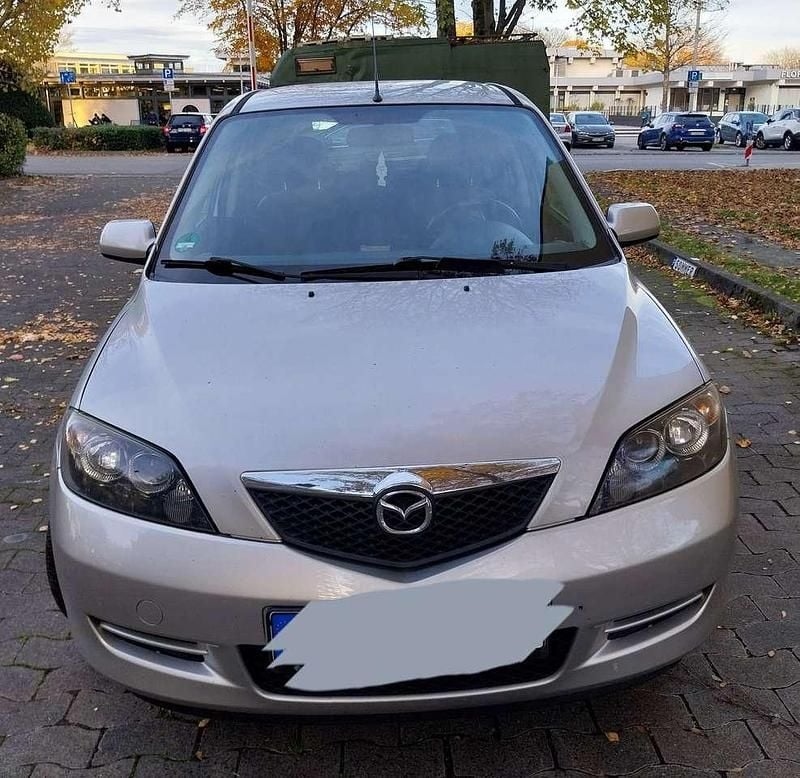 Silber Gebraucht 2006 Mazda 2 Active Limousine | 1.550 € (Guter Preis) - Bild 1/4