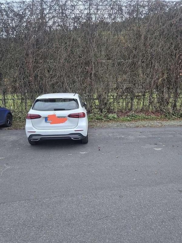 Gebraucht 2022 Mercedes B250 Progressive Van / Kleinbus | 29.500 € (Superpreis) - Bild 1/4