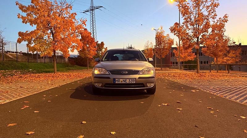 Silber Gebraucht 2003 Ford Mondeo Limousine | 2.200 € (Etwas zu teuer) - Bild 1/4