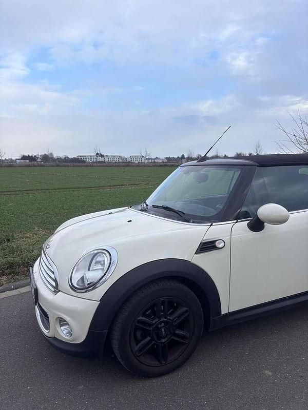 Gebraucht Mini One Cabriolet 98 PS (72 kW) 2015 Cabrio