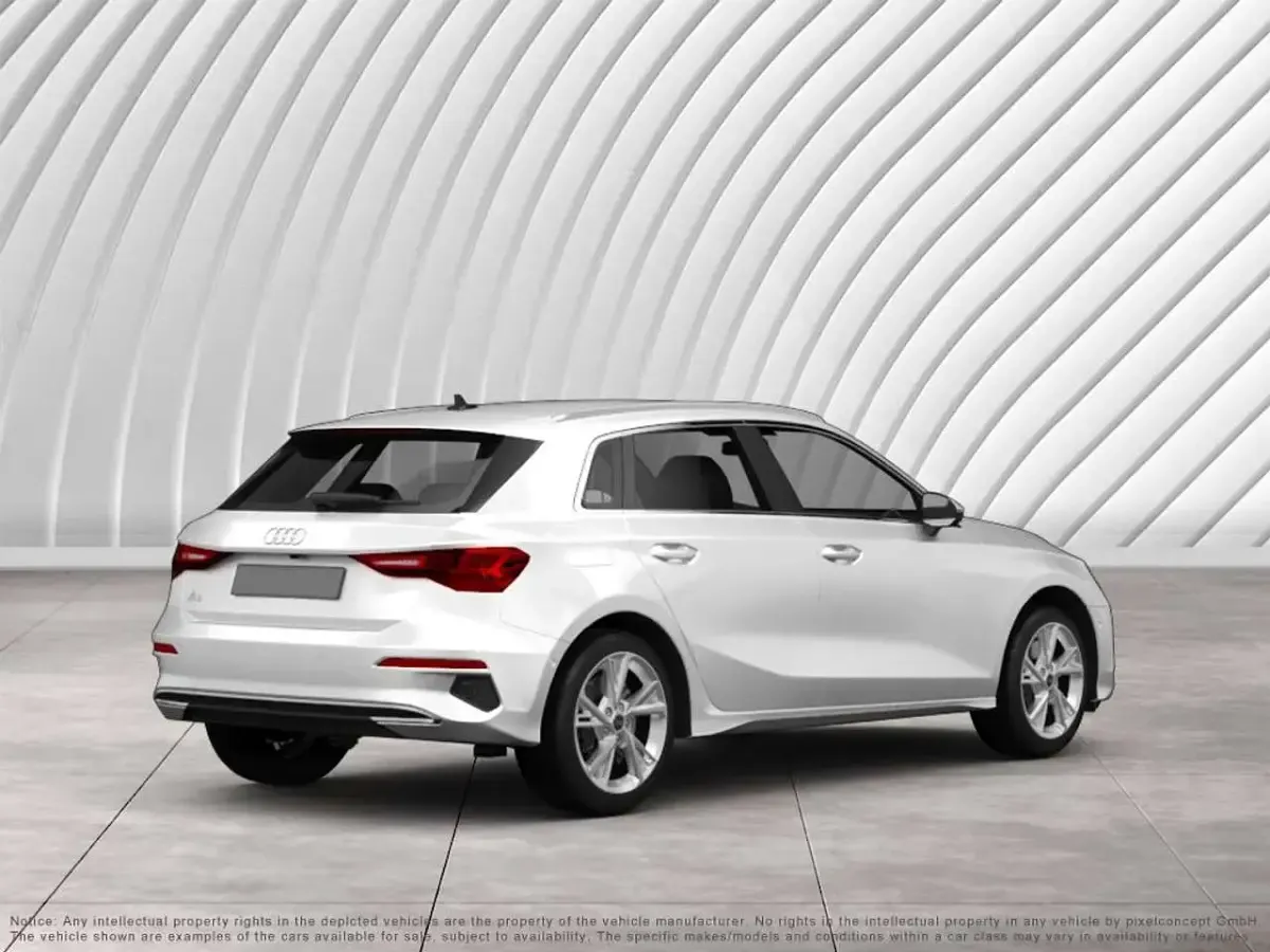 Gebraucht Audi A3 Sport 110 PS (80 kW) 2023 Ibisweiß Limousine
