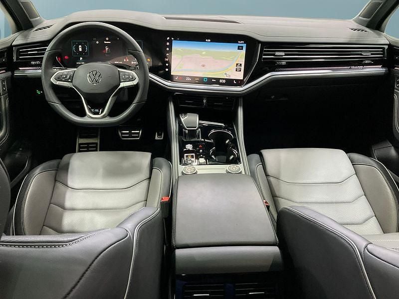 Gebraucht VW Touareg 286 PS (210 kW) 2025 Grau SUV