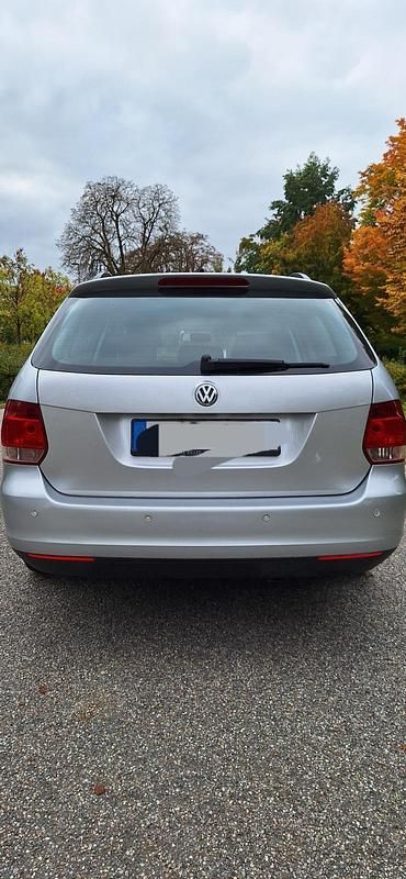 Gebraucht VW Golf V Trendline 105 PS (77 kW) 2008 Silber Kombi