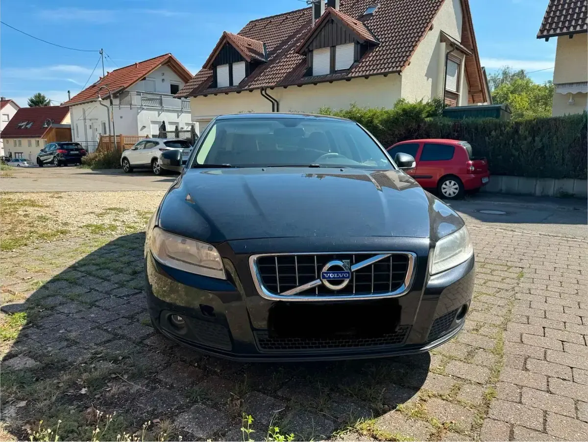 Gebraucht Volvo V70 136 PS (100 kW) 2009 Schwarz Kombi