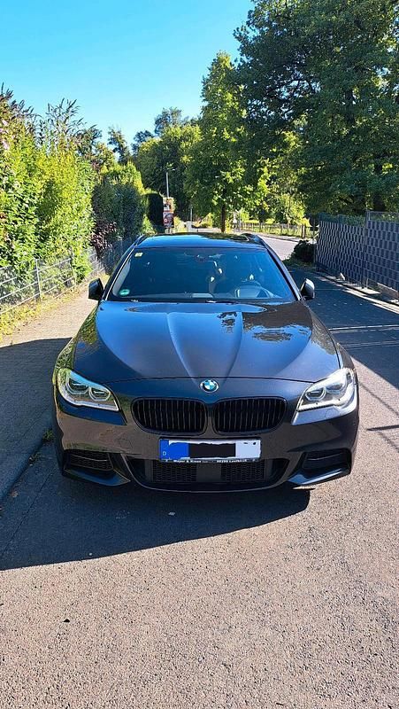 Gebraucht BMW M550 381 PS (280 kW) 2014 Grau Limousine