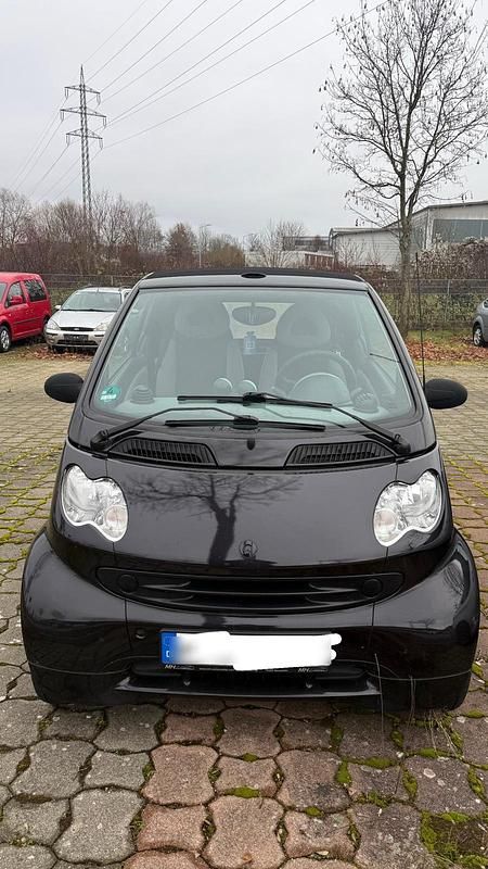 Schwarz Gebraucht 2004 Smart ForTwo Cabrio Cabrio | 1.000 € (Fairer Preis) - Bild 1/4