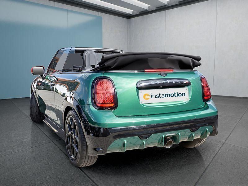 Neu Mini John Cooper Works 231 PS (169 kW) 2025 Grün Kleinwagen