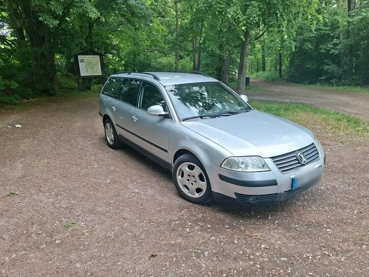 Gebraucht VW Passat 131 PS (96 kW) 2003 Silber Kombi