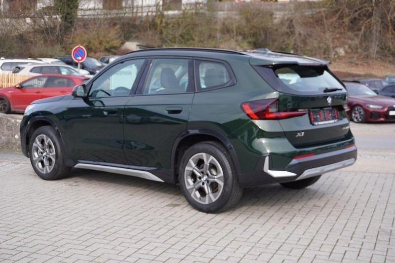 Gebraucht BMW X1 xLine 218 PS (160 kW) 2025 Sanremo green SUV