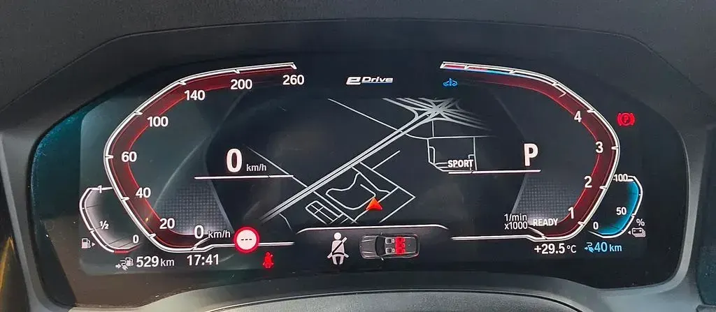 Gebraucht BMW 320e Performance 222 PS (163 kW) 2021 Grau Kombi