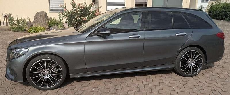 Grau Gebraucht 2017 Mercedes C400 AMG line Kombi | 37.000 € (Teuer) - Bild 1/4