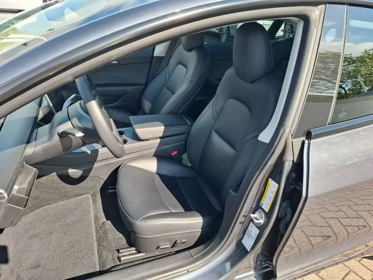 Occasion Tesla Model 3 Performance 377 kW (513 ch) 2022 Gris Berline