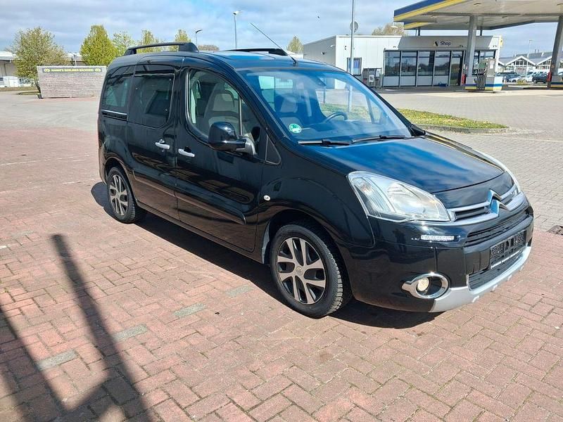 Gebraucht Citroën Berlingo 120 PS (88 kW) 2014 Schwarz Van / Kleinbus