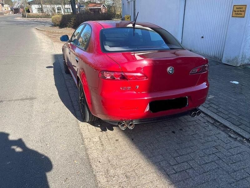 Gebraucht Alfa Romeo 159 Turismo 260 PS (191 kW) 2012 Rot Limousine