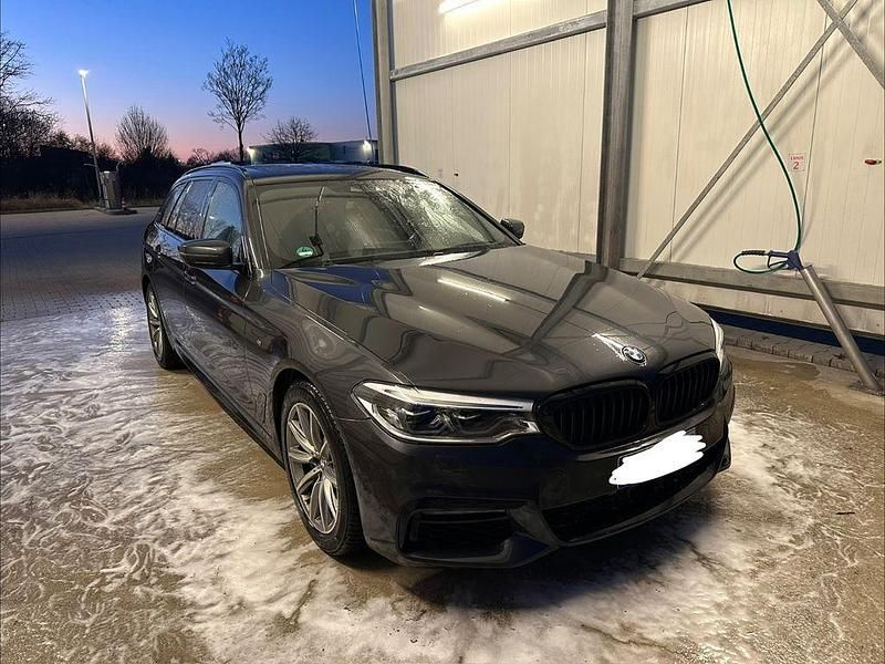 Gebraucht BMW 540 Shadowline 340 PS (250 kW) 2018 Grau Kombi