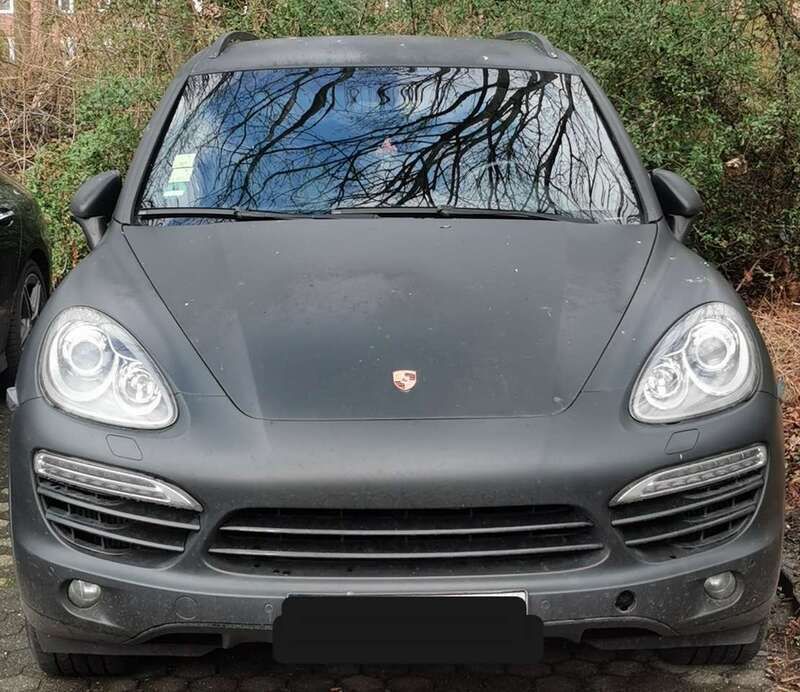 Schwarz Gebraucht 2014 Porsche Cayenne Platinum Edition SUV | 18.490 € (Fairer Preis) - Bild 1/4