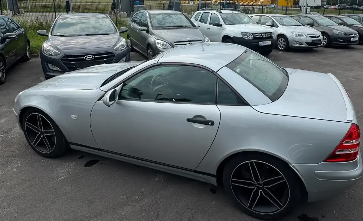 Gebraucht Mercedes SLK230 193 PS (141 kW) 1999 Grau Cabrio