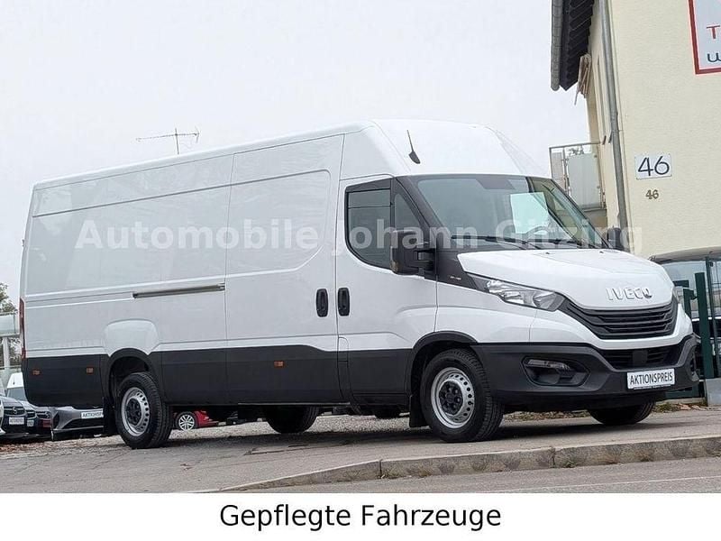 Bianco Gebraucht 2024 Iveco Daily Van / Kleinbus | 33.915 € (Superpreis) - Bild 1/4