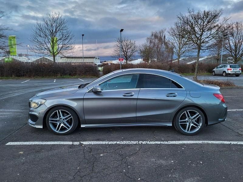 Gebraucht Mercedes CLA220 170 PS (125 kW) 2016 Grau Limousine
