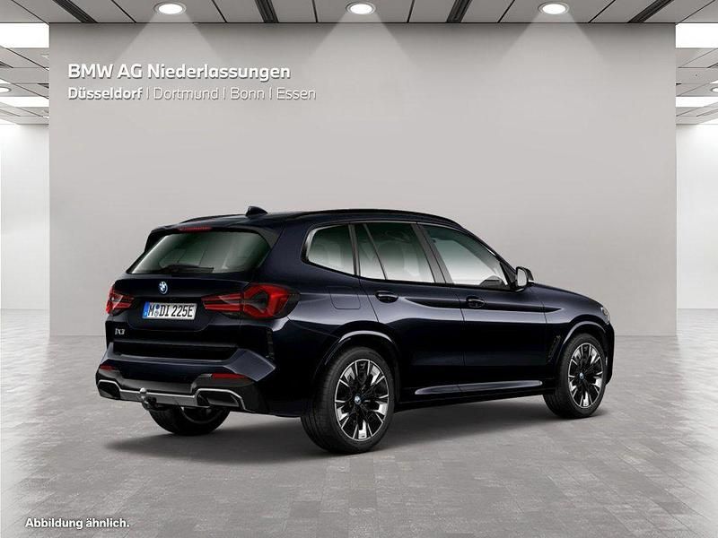 Gebraucht BMW iX3 Impressive 210 kW (286 PS) 2022 Schwarz SUV