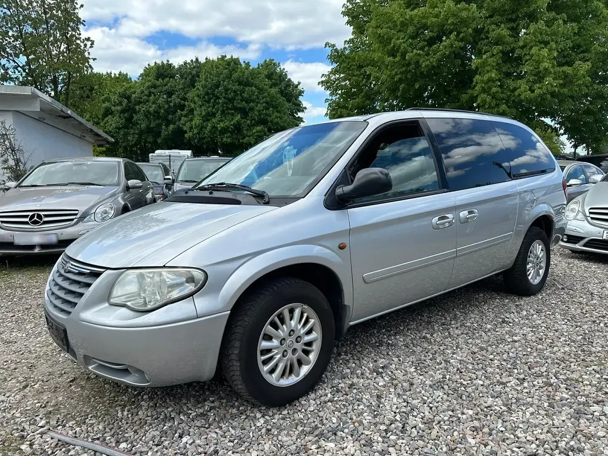 Gebraucht Chrysler Grand Voyager 150 PS (110 kW) 2006 Silber Van / Kleinbus