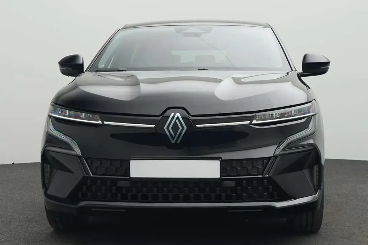 Neu Renault Megane E-Tech Komfort 160 kW (218 PS) 2026 Blackpearl schwarz Limousine