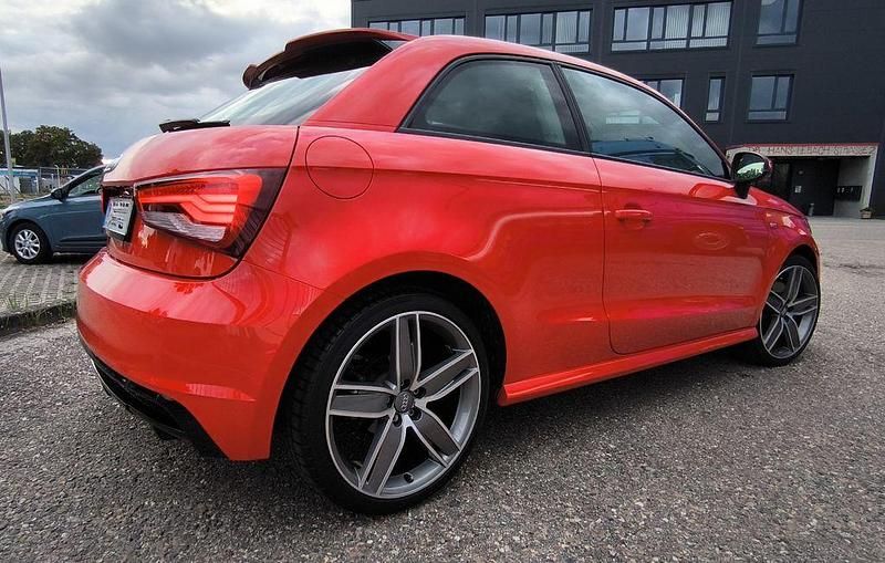 Gebraucht Audi A1 S-Line 192 PS (141 kW) 2015 Rot Kleinwagen