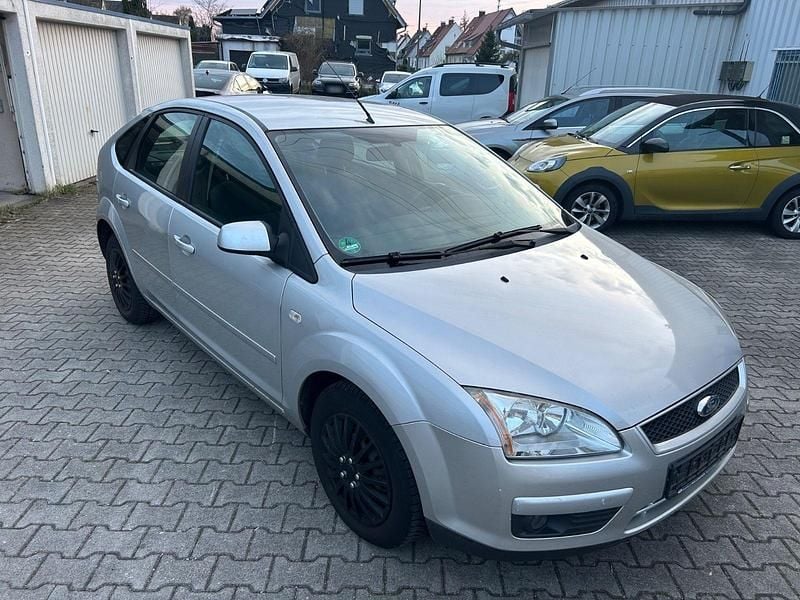 Second-hand Ford Focus Style 90 CP (66 kW) 2008 Gri Berlinǎ