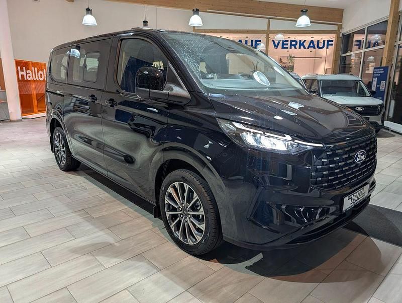 Neu Ford Tourneo Titanium 150 PS (110 kW) 2025 Schwarz Van / Kleinbus
