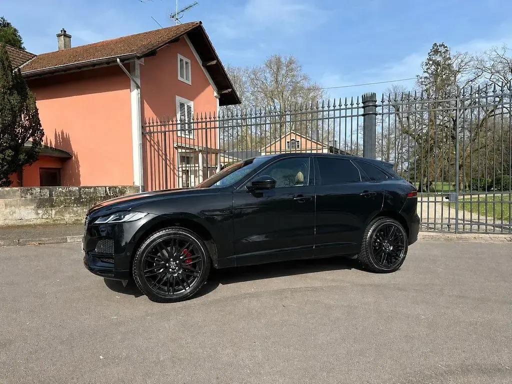 Gebraucht Jaguar F-Pace SE 204 PS (150 kW) 2021 Schwarz SUV