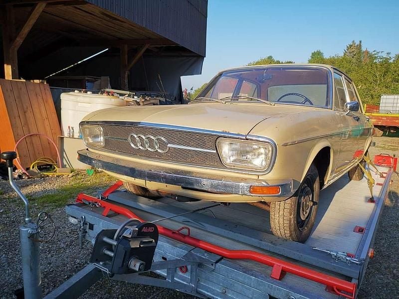 Beige Gebraucht 1972 Audi 100 Limousine | 4.100 € - Bild 1/4
