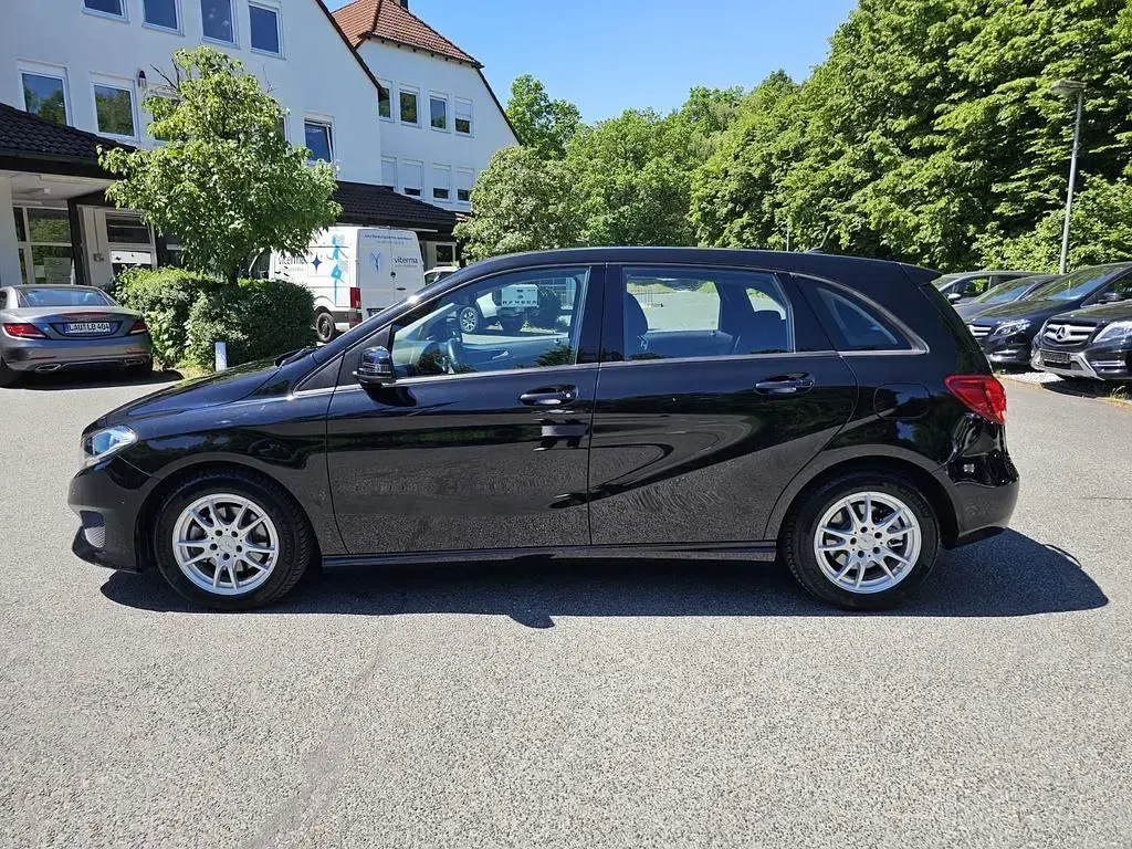 Gebraucht Mercedes B220 177 PS (130 kW) 2017 Schwarz Kleinwagen