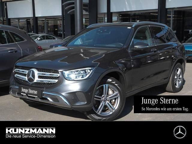 Grau Gebraucht 2022 Mercedes GLC300 SUV | 35.820 € (Superpreis) - Bild 1/4