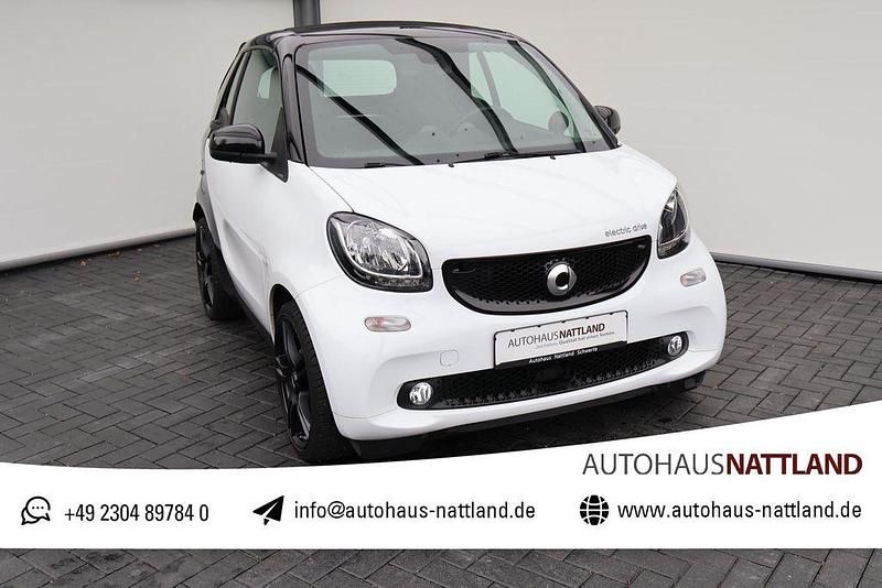Tridion sicherheitszelle in bl Gebraucht 2017 Smart ForTwo Cabrio Prime Cabrio | 8.950 € (Fairer Preis) - Bild 1/4