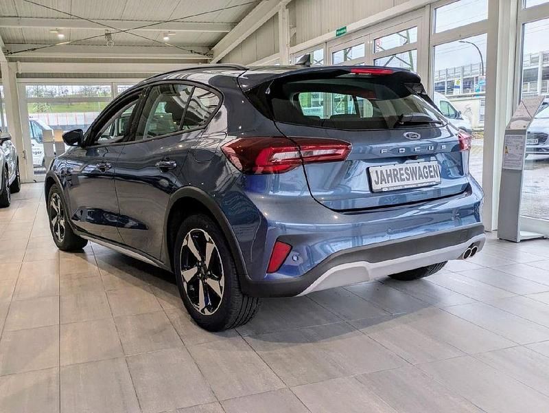 Gebraucht Ford Focus Active 125 PS (91 kW) 2024 Blau Limousine