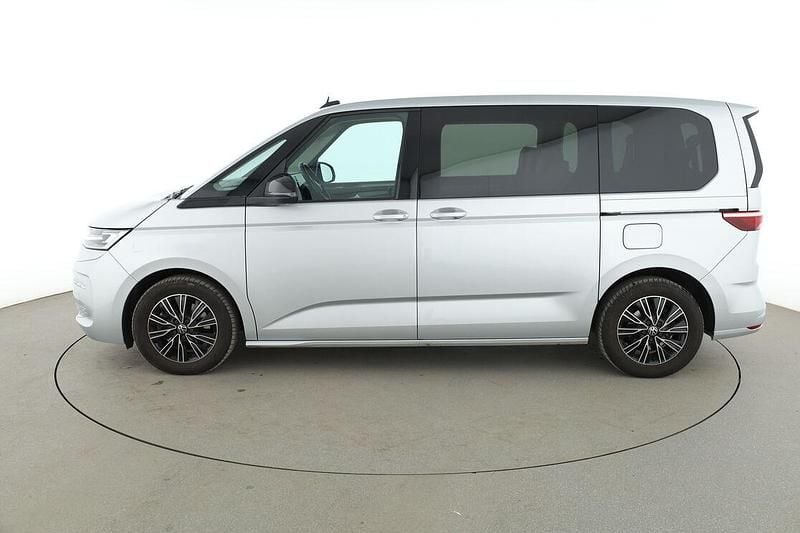 Gebraucht VW Multivan Life 136 PS (100 kW) 2024 Grau Van