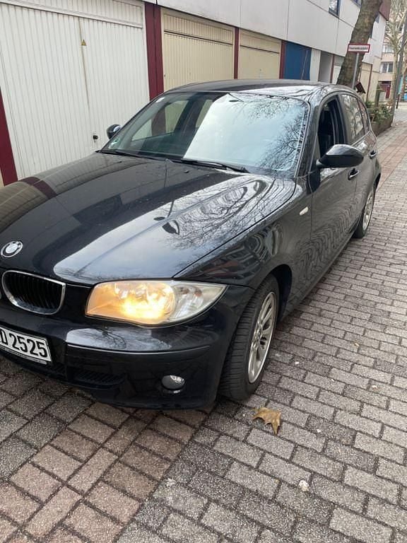 Gebraucht BMW 118 143 PS (105 kW) 2006 Schwarz Kleinwagen
