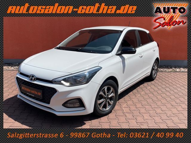 Weiß Gebraucht 2020 Hyundai i20 Advantage Kleinwagen | 12.890 € (Etwas zu teuer) - Bild 1/4