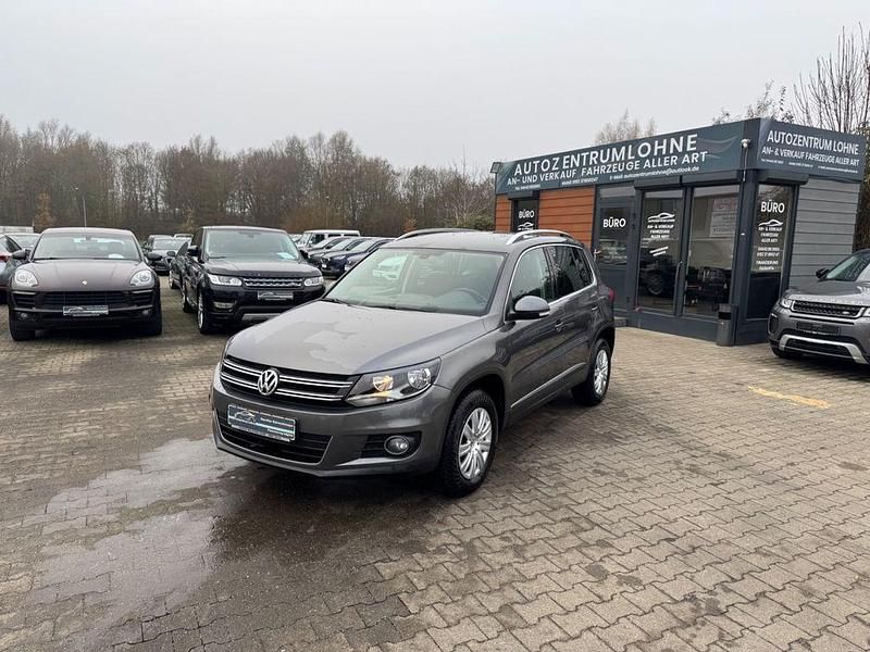 Grau Gebraucht 2012 VW Tiguan Sportline SUV | 7.990 € (Guter Preis) - Bild 1/4
